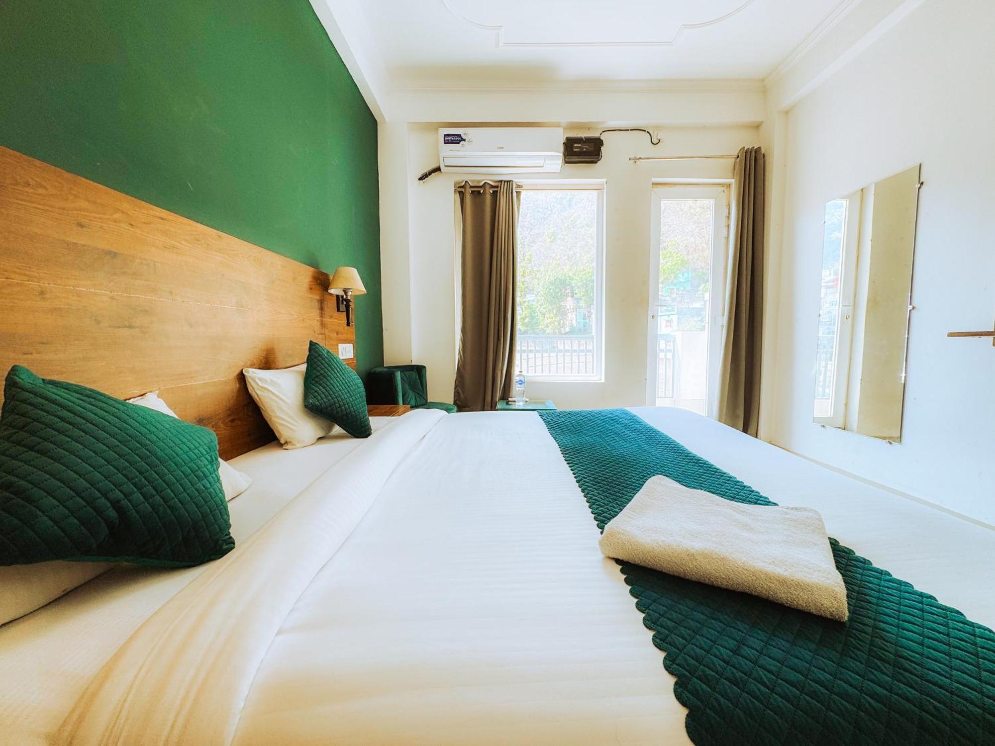 Auberge de jeunesse HOT - House Of Travellers à Rishīkesh Extérieur photo